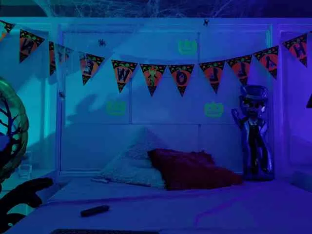 Amber-Foxx
