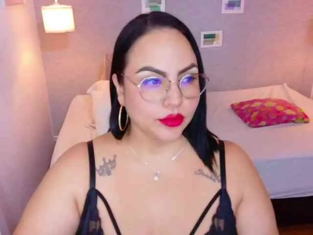curvy-sexyvalen