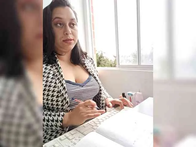 Queen-Yess