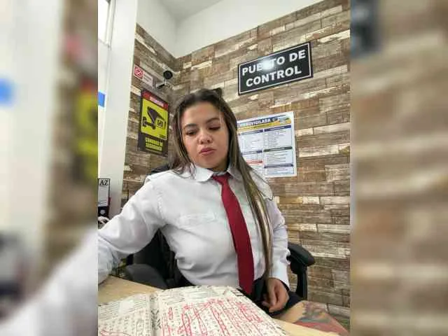 Ariana--7