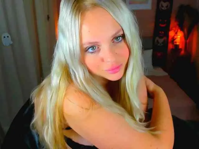 NikollaBlond