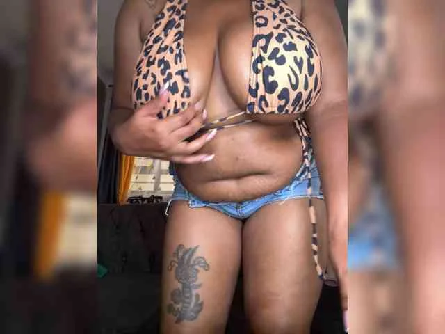 KinkyArya