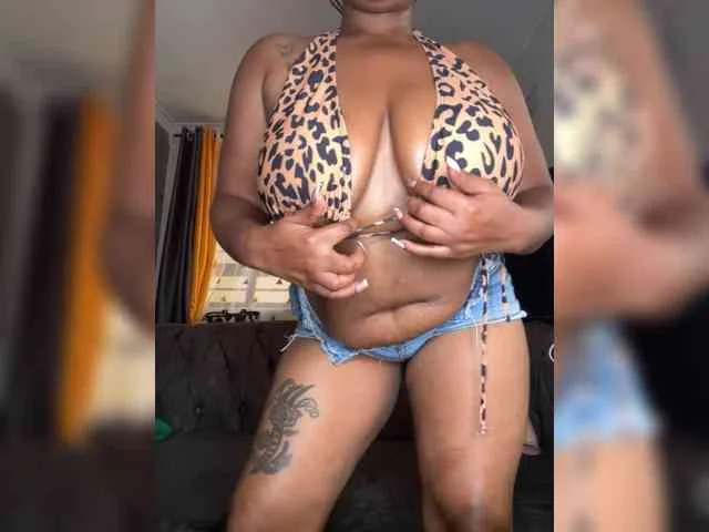 KinkyArya