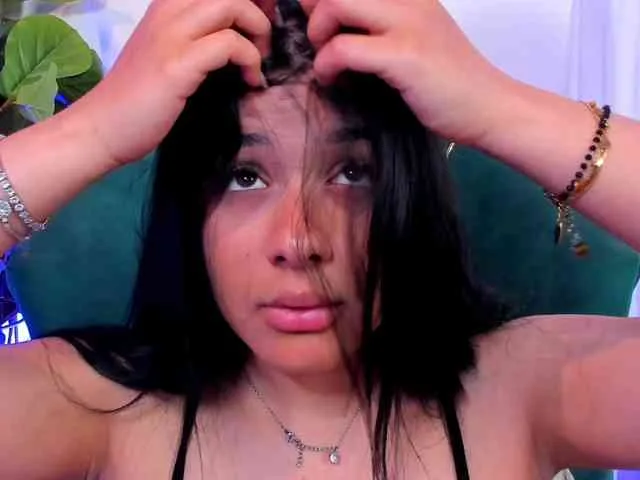 NaomiVelourX